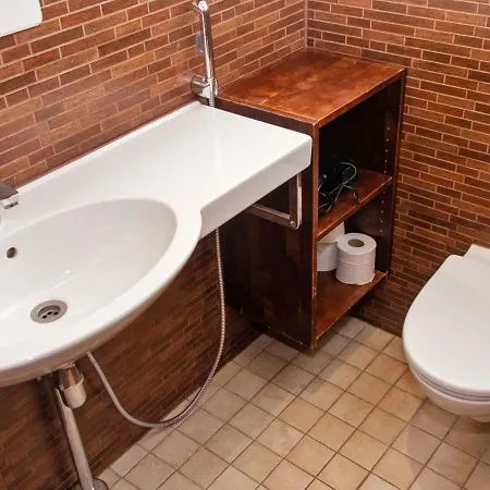 Junior Orange A 10 By Interhome 別荘 ターコブオリ